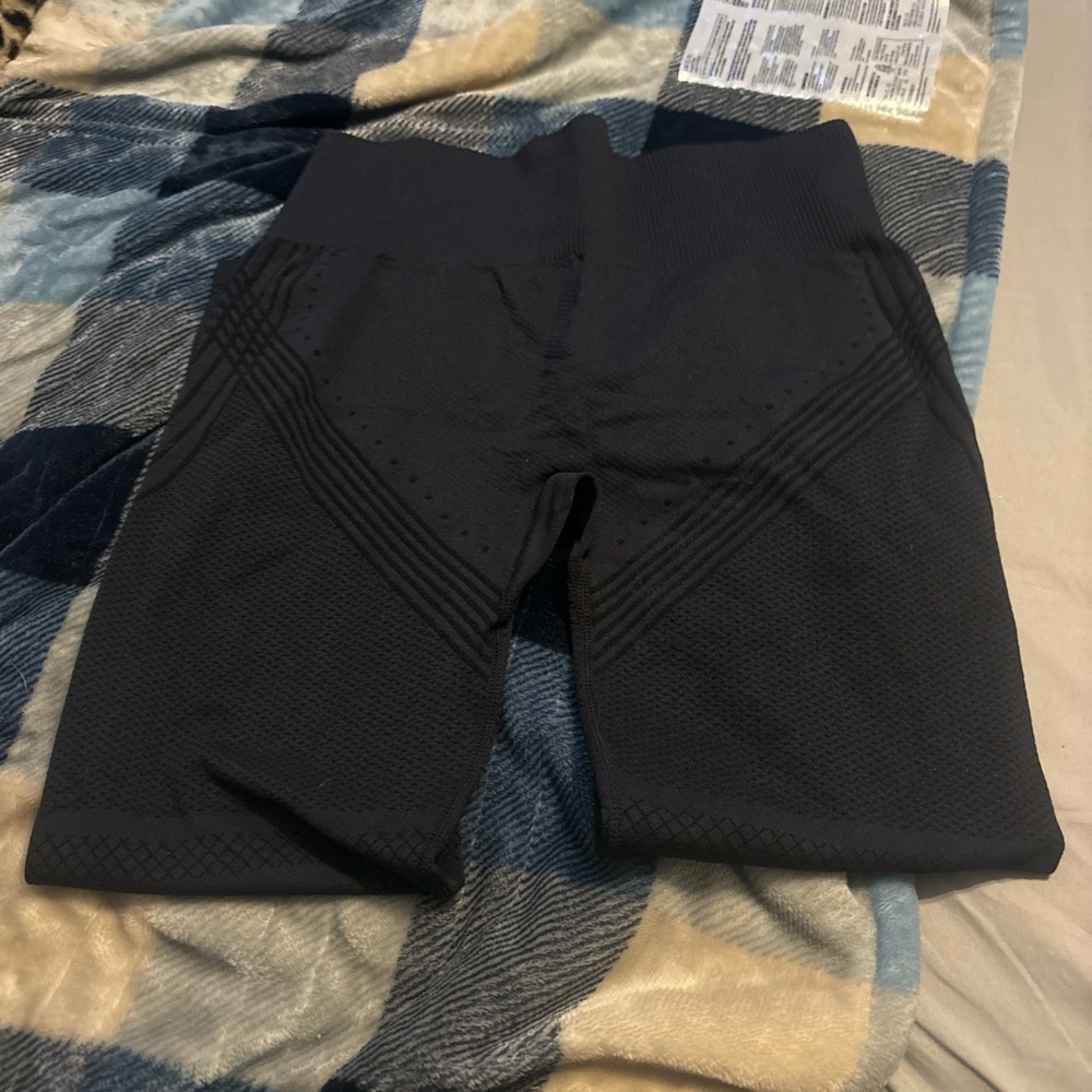 Black Textured leggings